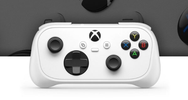 Microsoft annuncia il nuovo controller ufficiale Xbox Nano | Preordini